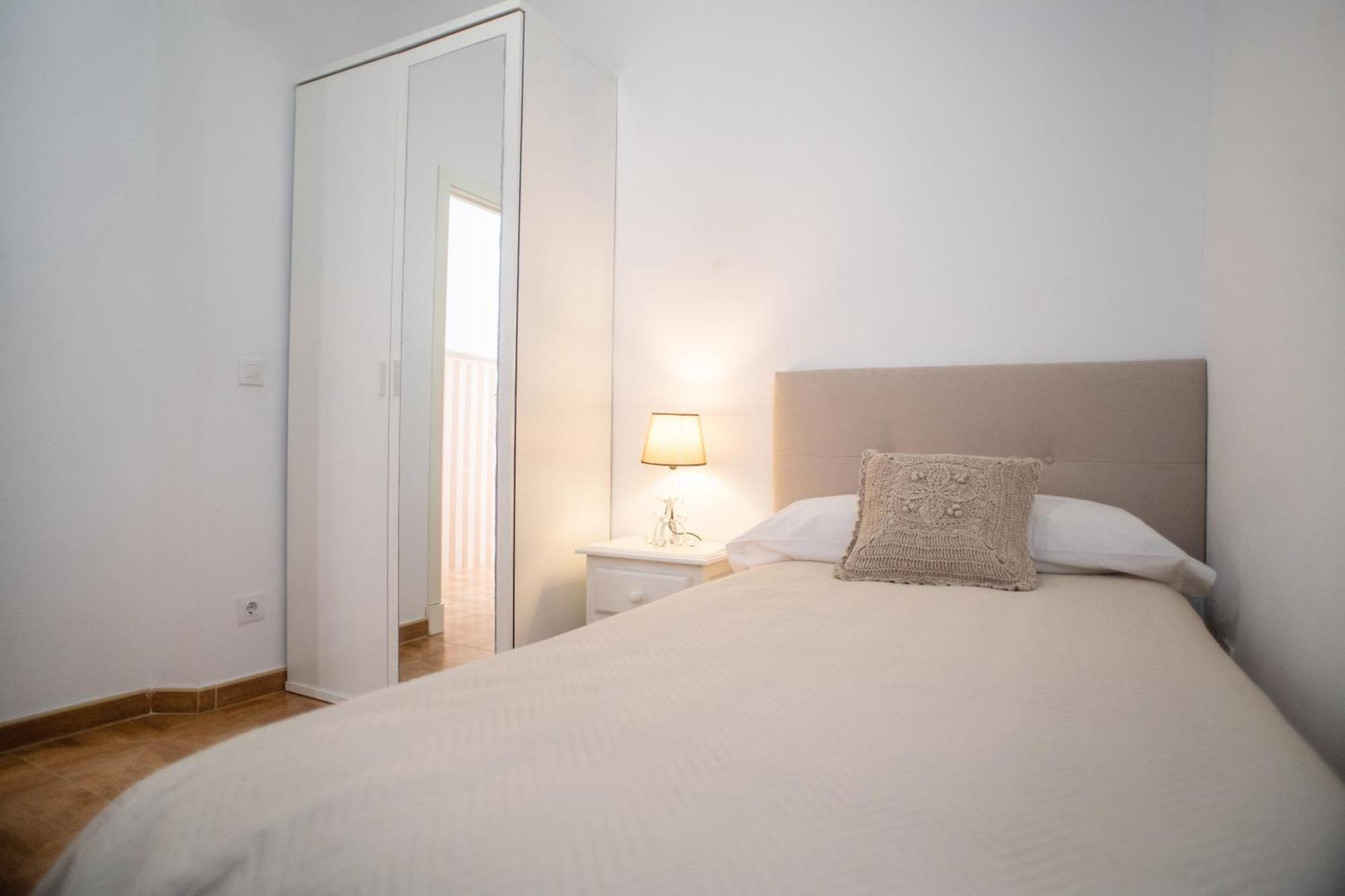 Apartamento Encarnacion Playa Caleta Кадис Экстерьер фото